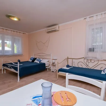 Apartments Makakada Trogir Exterior photo