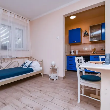 Apartments Makakada Trogir Exterior photo