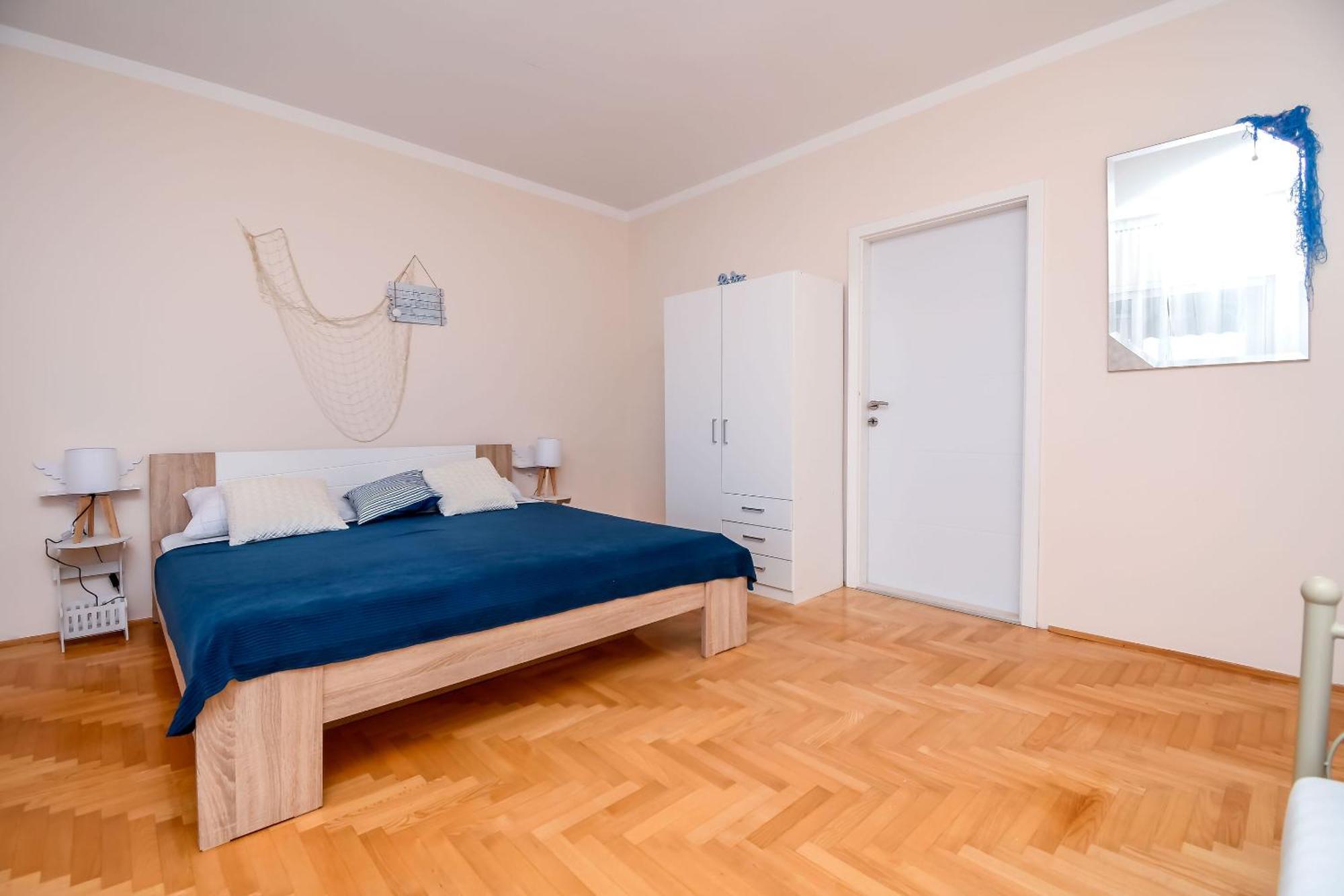 Apartment Makakada *